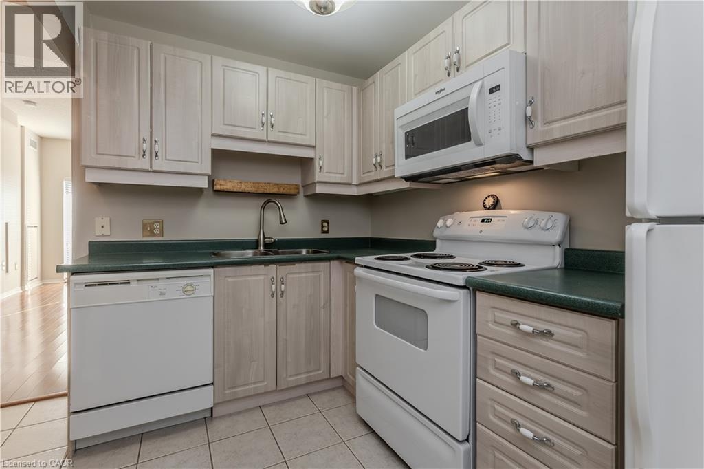 2075 Amherst Heights Drive Unit# 401, Burlington, Ontario  L7P 5B8 - Photo 8 - 40777203