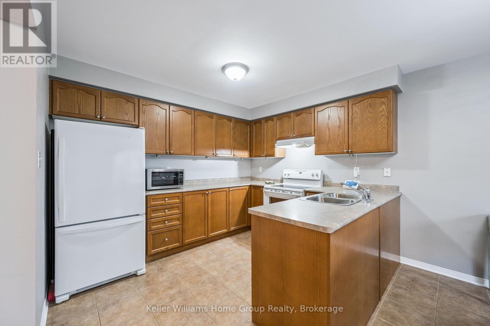 17 Florette Place, Brampton, Ontario  L7A 3G6 - Photo 11 - W12450340