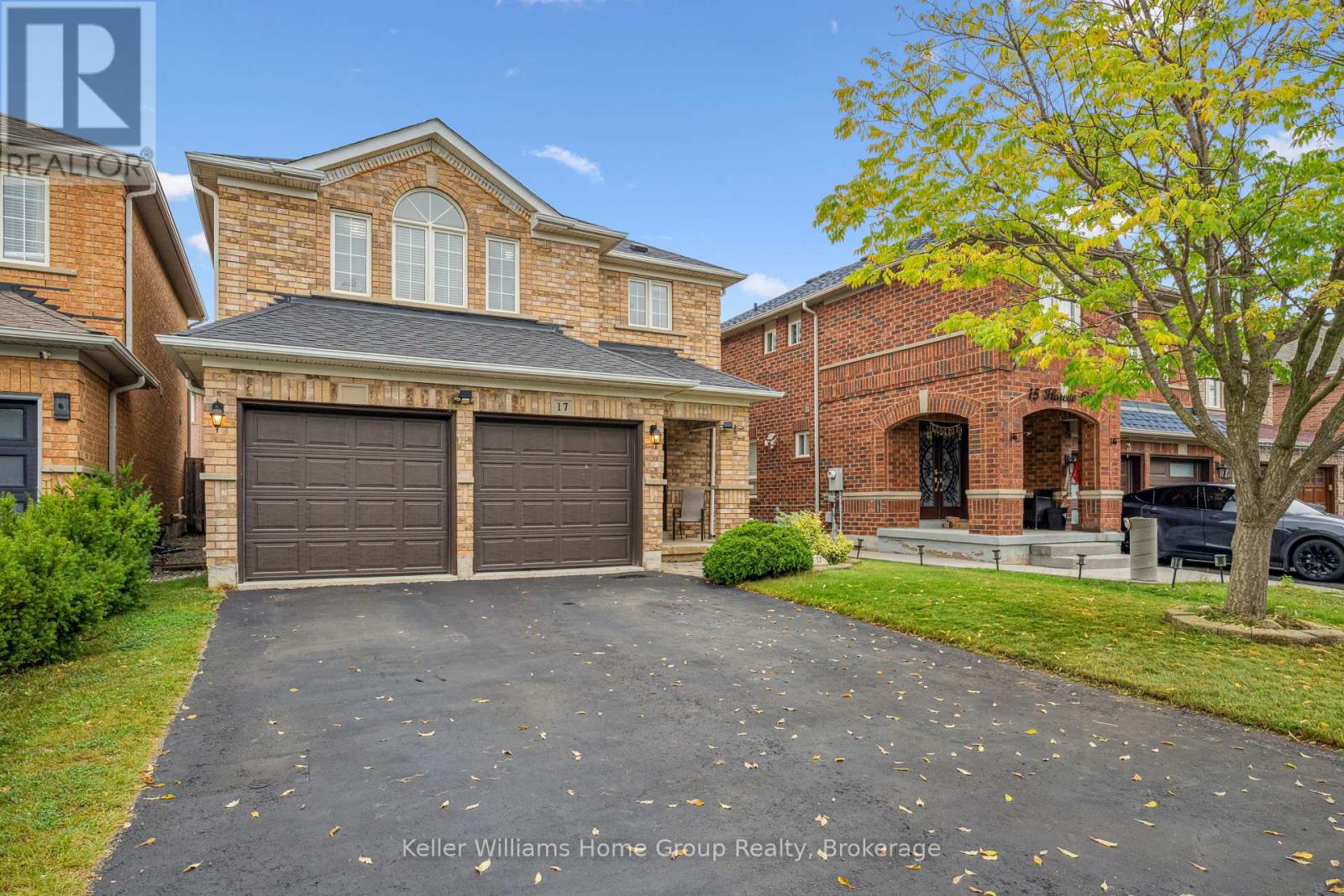 17 Florette Place, Brampton, Ontario  L7A 3G6 - Photo 2 - W12450340