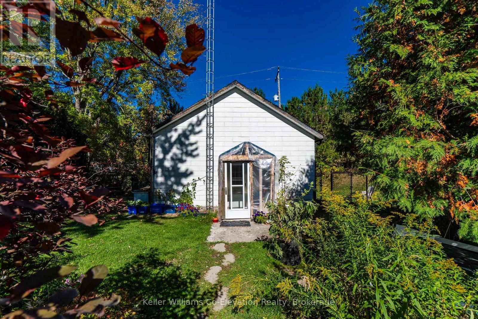 44 Brawton Drive, Caledon, Ontario  L7E 0E1 - Photo 2 - W12450413