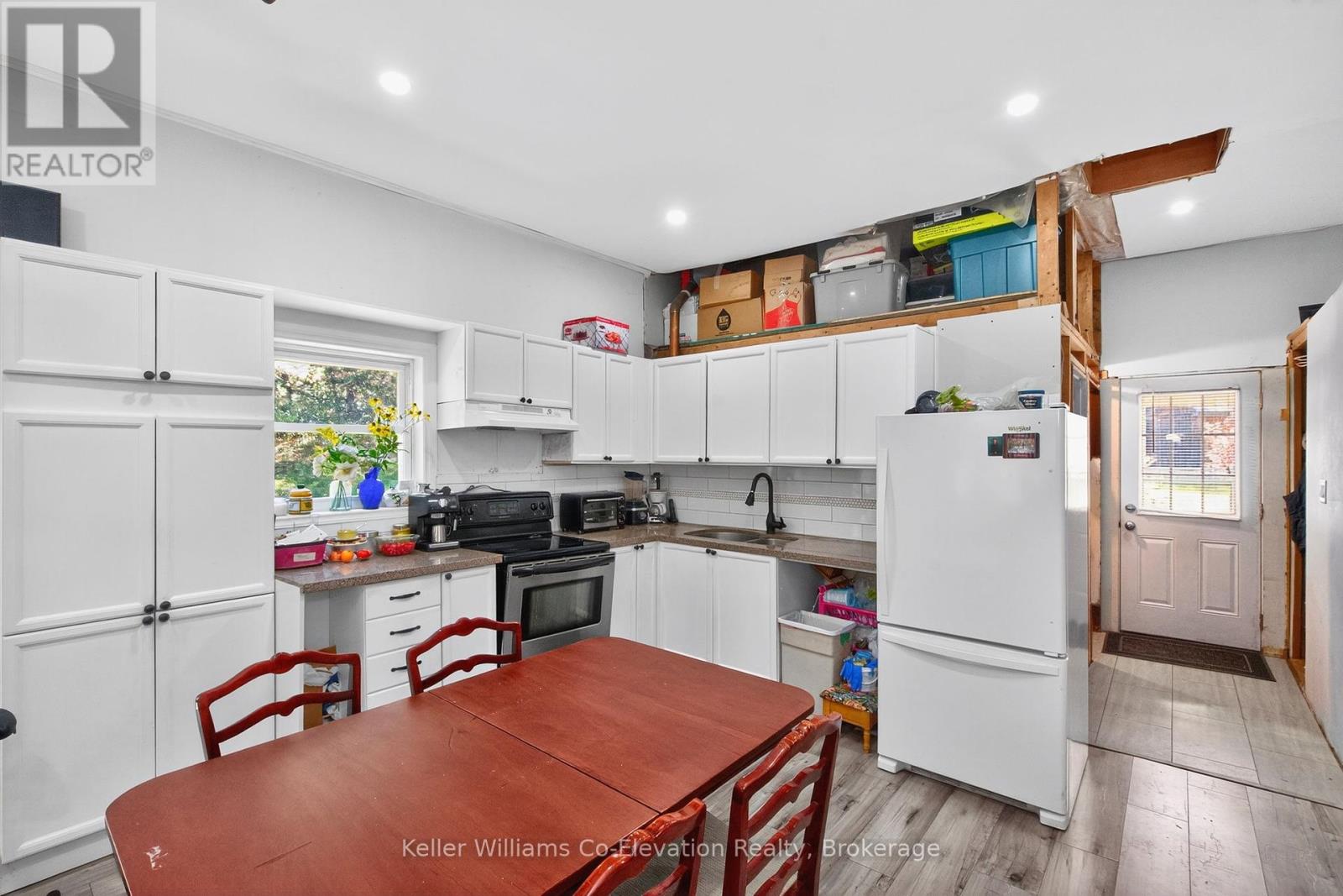44 Brawton Drive, Caledon, Ontario  L7E 0E1 - Photo 4 - W12450413