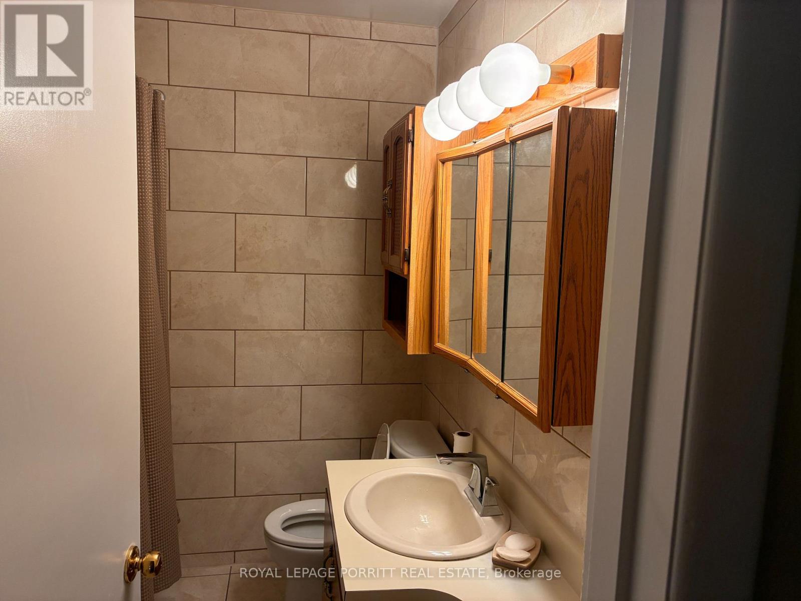 3628 Anniversary Road, Mississauga (Erindale), Ontario  L5C 2G1 - Photo 3 - W12450273