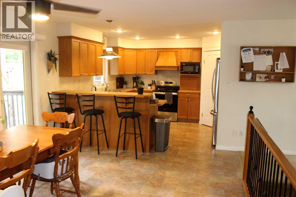 405 Willow Place, Picture Butte, Alberta  T0K 1V0 - Photo 6 - A2249520