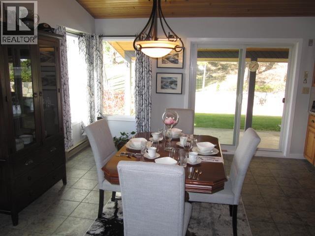 4838 Telqua Drive, 108 Mile Ranch, British Columbia  V0K 2Z0 - Photo 11 - R3055907
