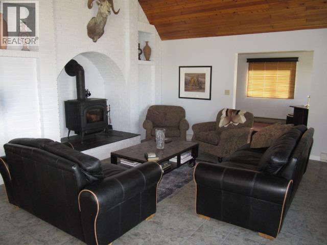 4838 Telqua Drive, 108 Mile Ranch, British Columbia  V0K 2Z0 - Photo 12 - R3055907