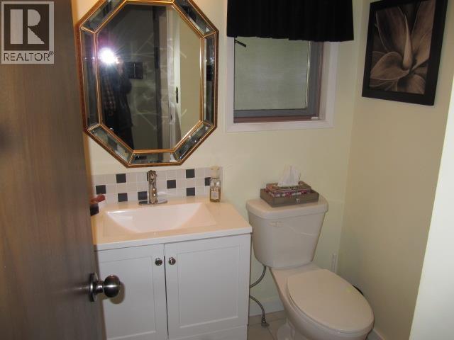 4838 Telqua Drive, 108 Mile Ranch, British Columbia  V0K 2Z0 - Photo 17 - R3055907