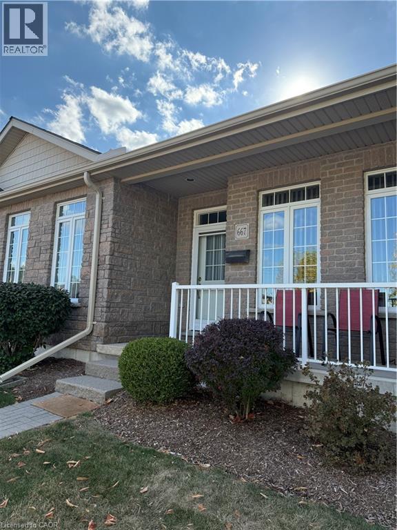 667 SOUTHWOOD Way Unit# 2, Woodstock, Ontario
