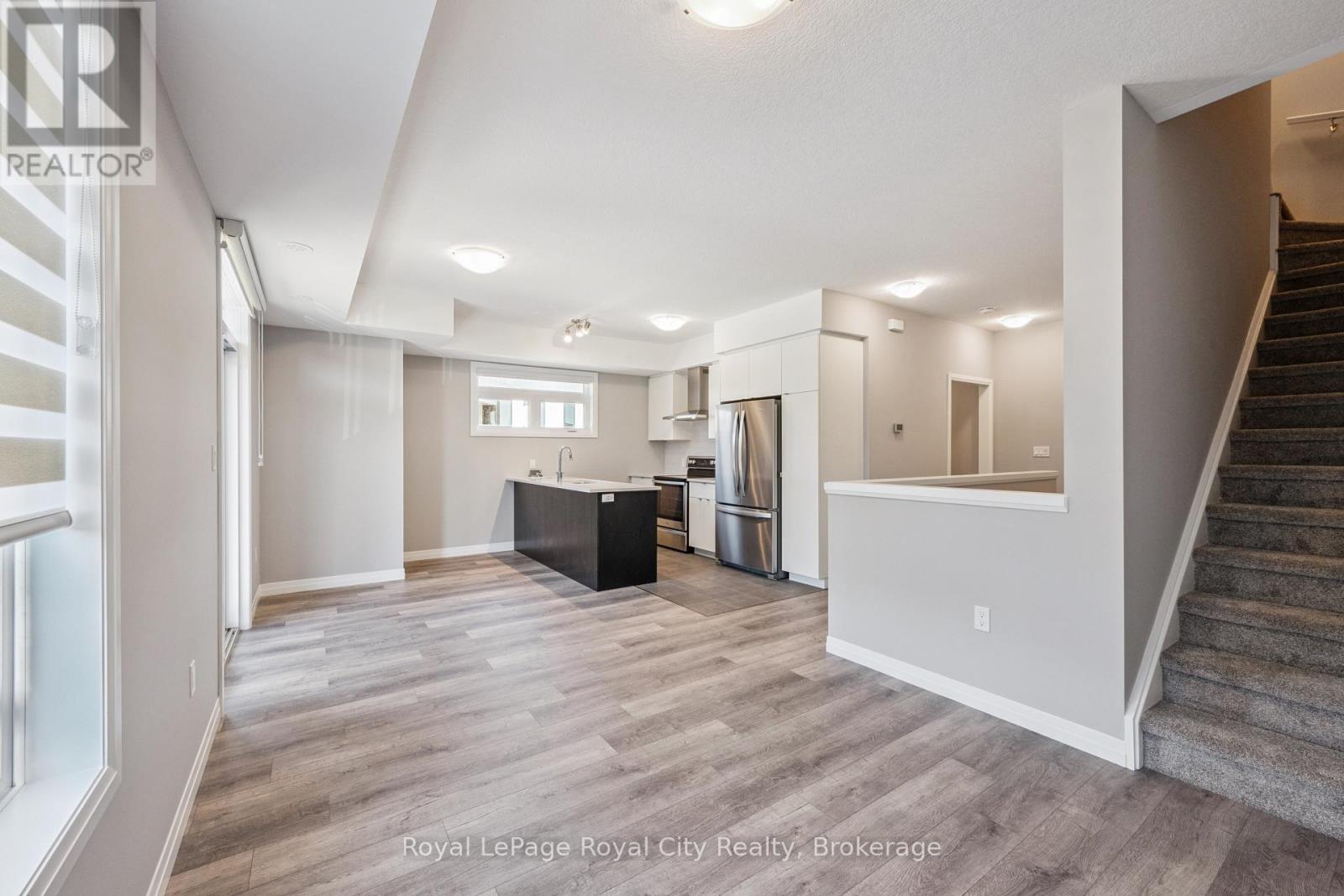 24 Arabella Drive, Guelph, Ontario  N1L 1B3 - Photo 7 - X12450326