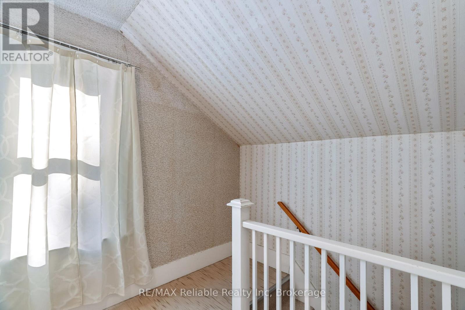 67 Jarvis Street N, Huron East, Ontario  N0K 1W0 - Photo 23 - X12450342