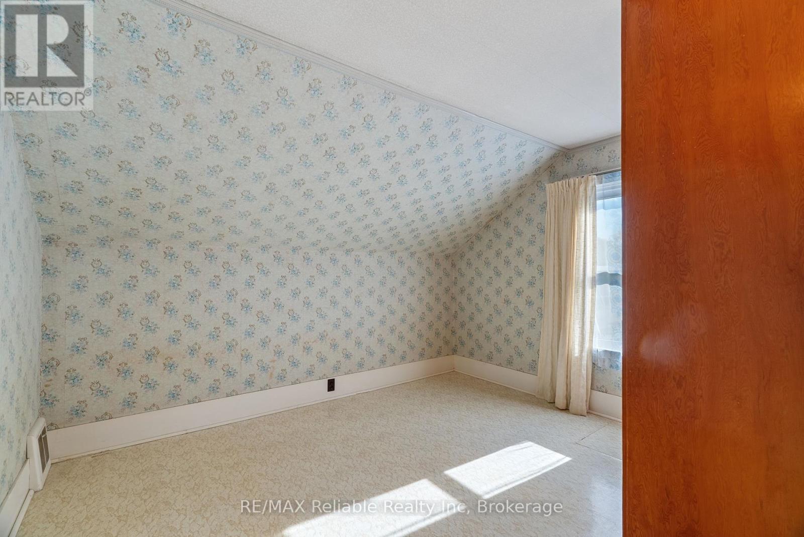 67 Jarvis Street N, Huron East, Ontario  N0K 1W0 - Photo 25 - X12450342