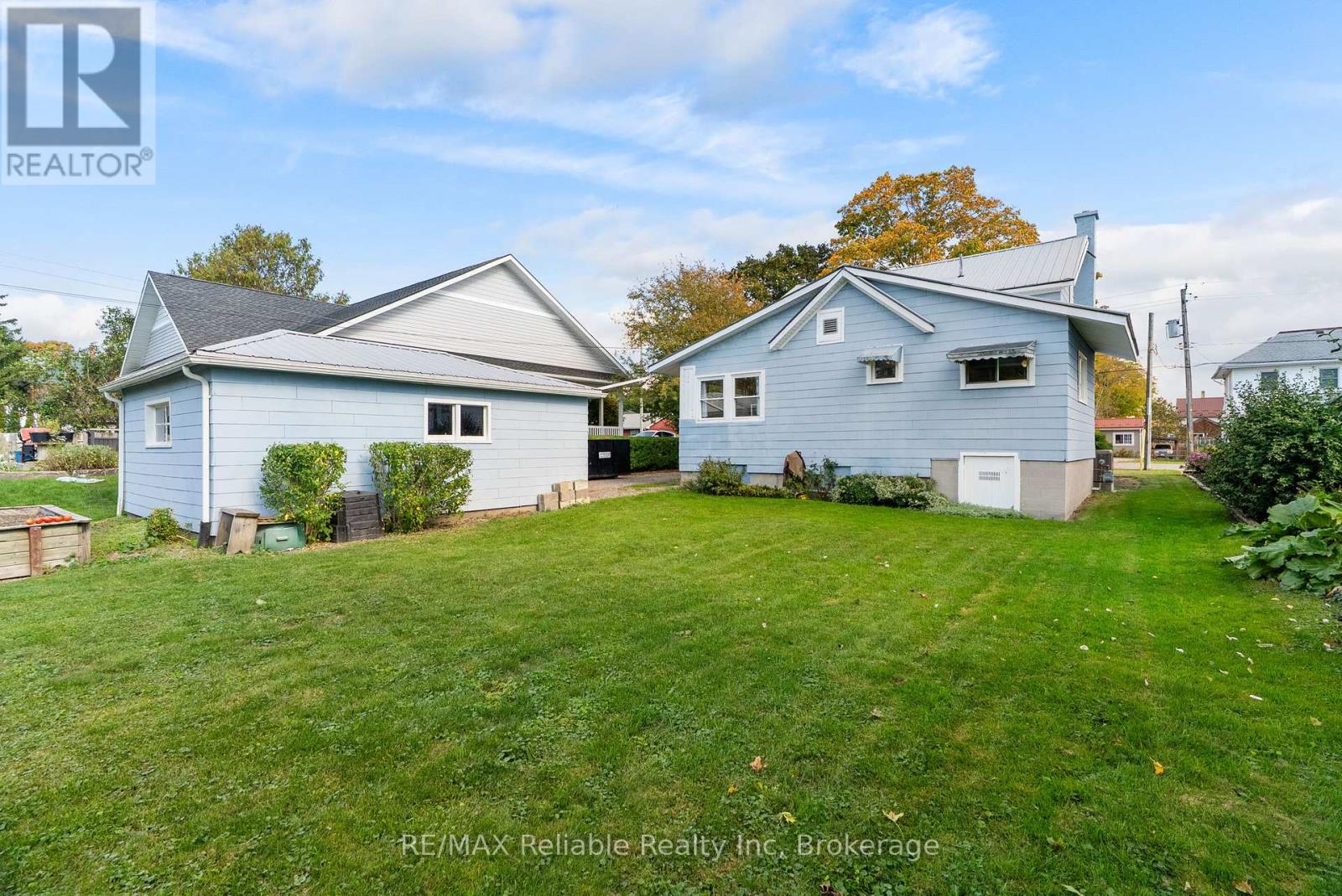 67 Jarvis Street N, Huron East, Ontario  N0K 1W0 - Photo 34 - X12450342