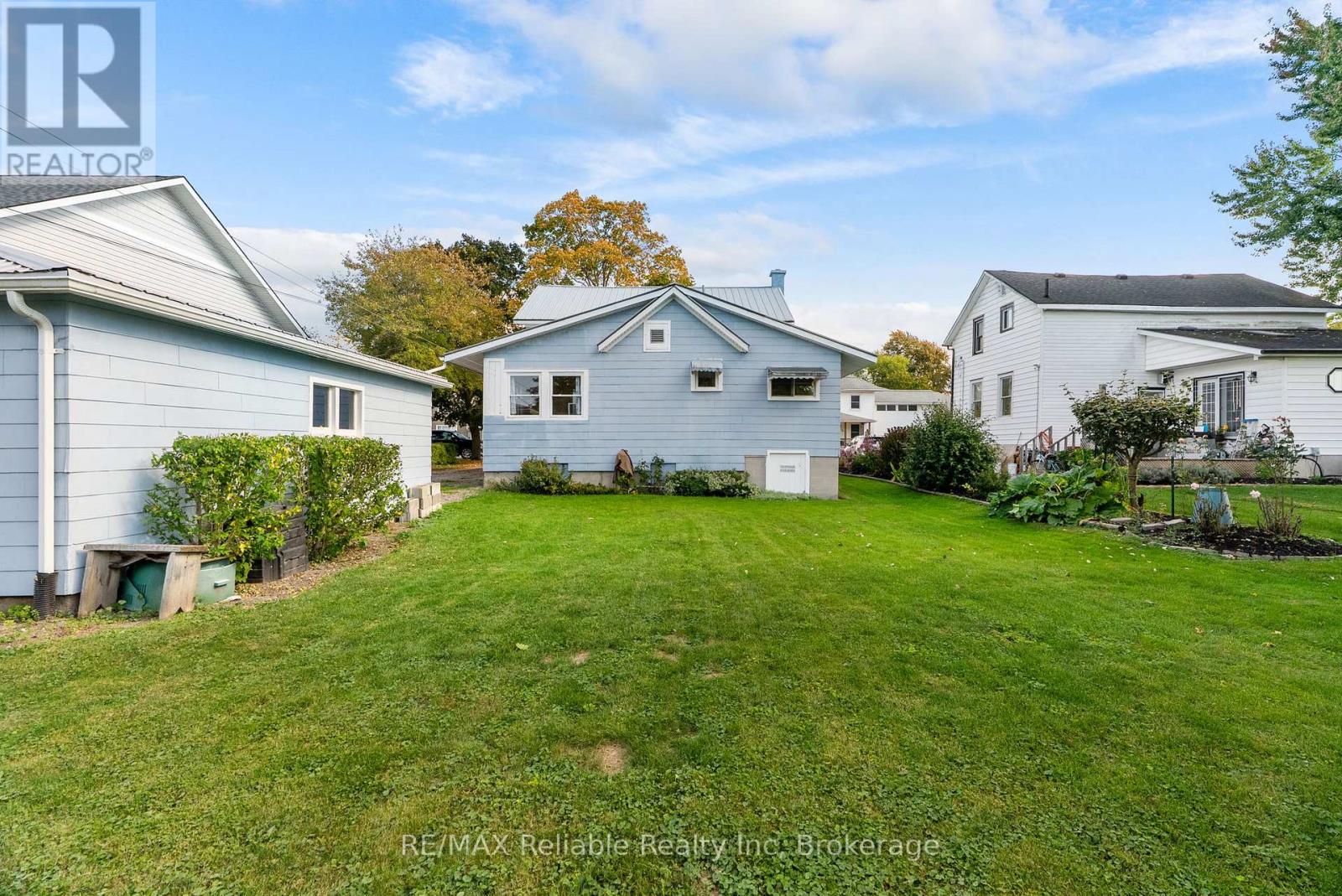 67 Jarvis Street N, Huron East, Ontario  N0K 1W0 - Photo 35 - X12450342