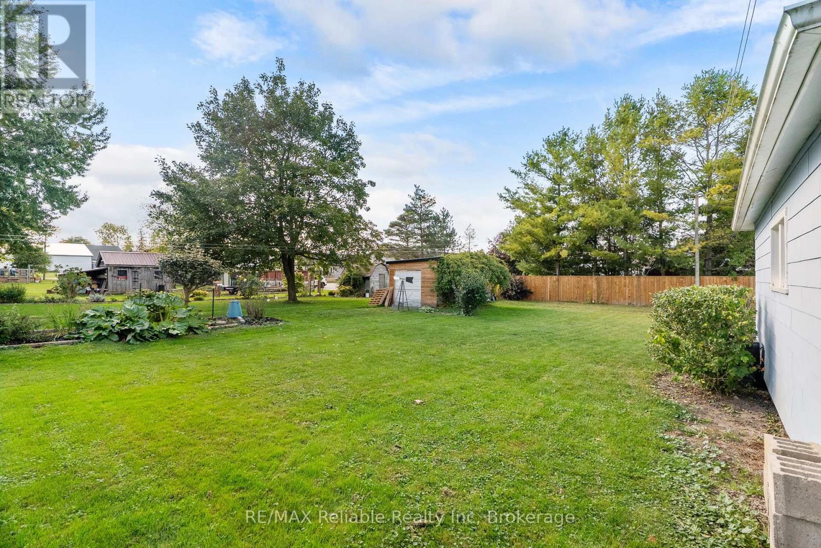 67 Jarvis Street N, Huron East, Ontario  N0K 1W0 - Photo 41 - X12450342