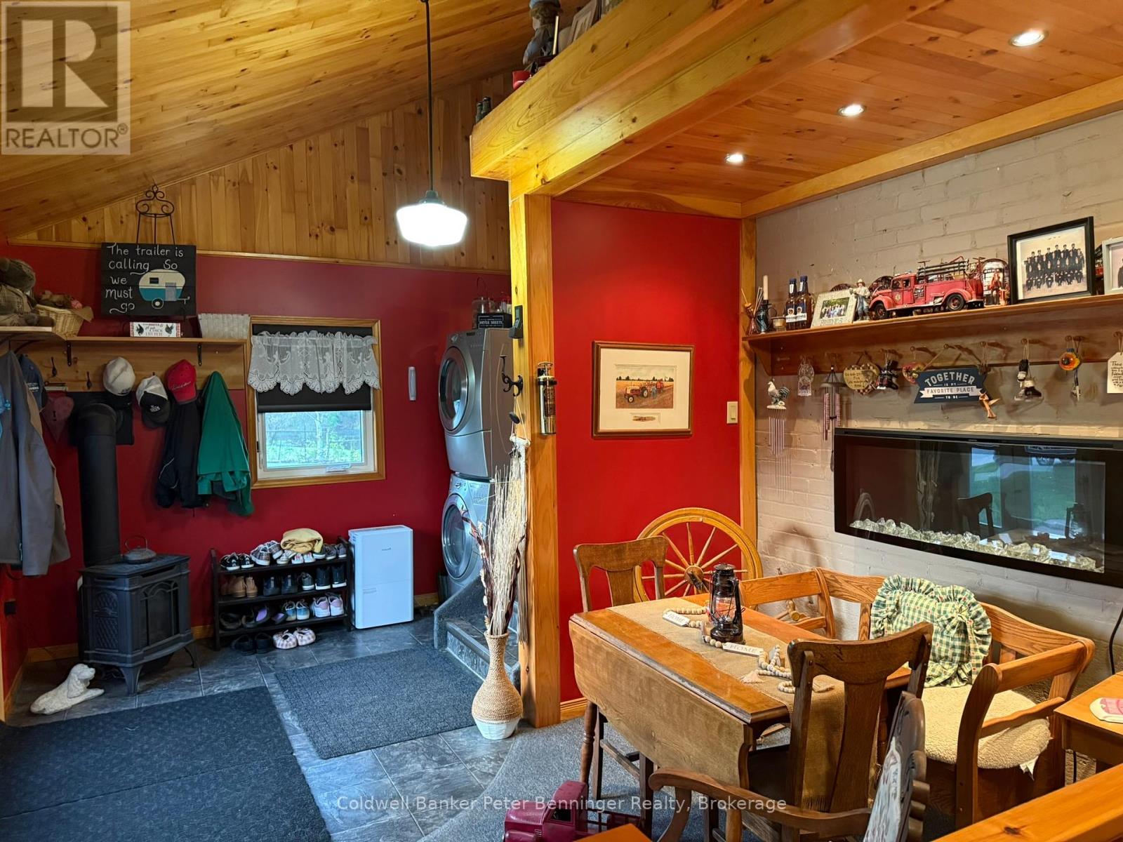 35 King Street, Brockton, Ontario  N0G 1J0 - Photo 15 - X12450354