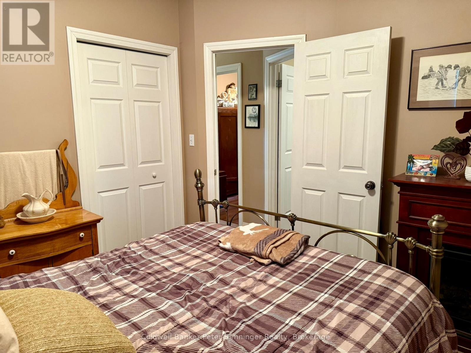 35 King Street, Brockton, Ontario  N0G 1J0 - Photo 21 - X12450354