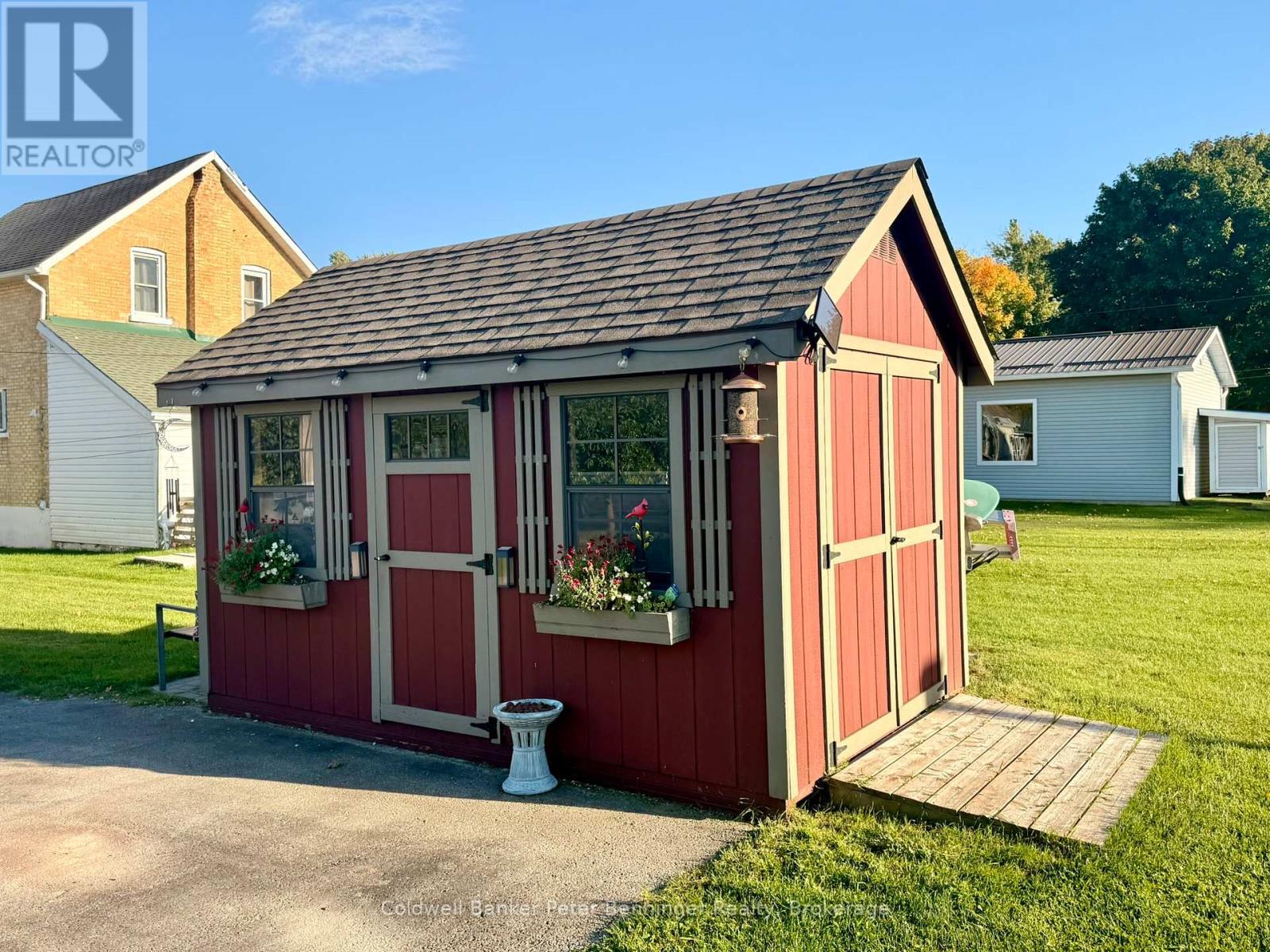 35 King Street, Brockton, Ontario  N0G 1J0 - Photo 34 - X12450354