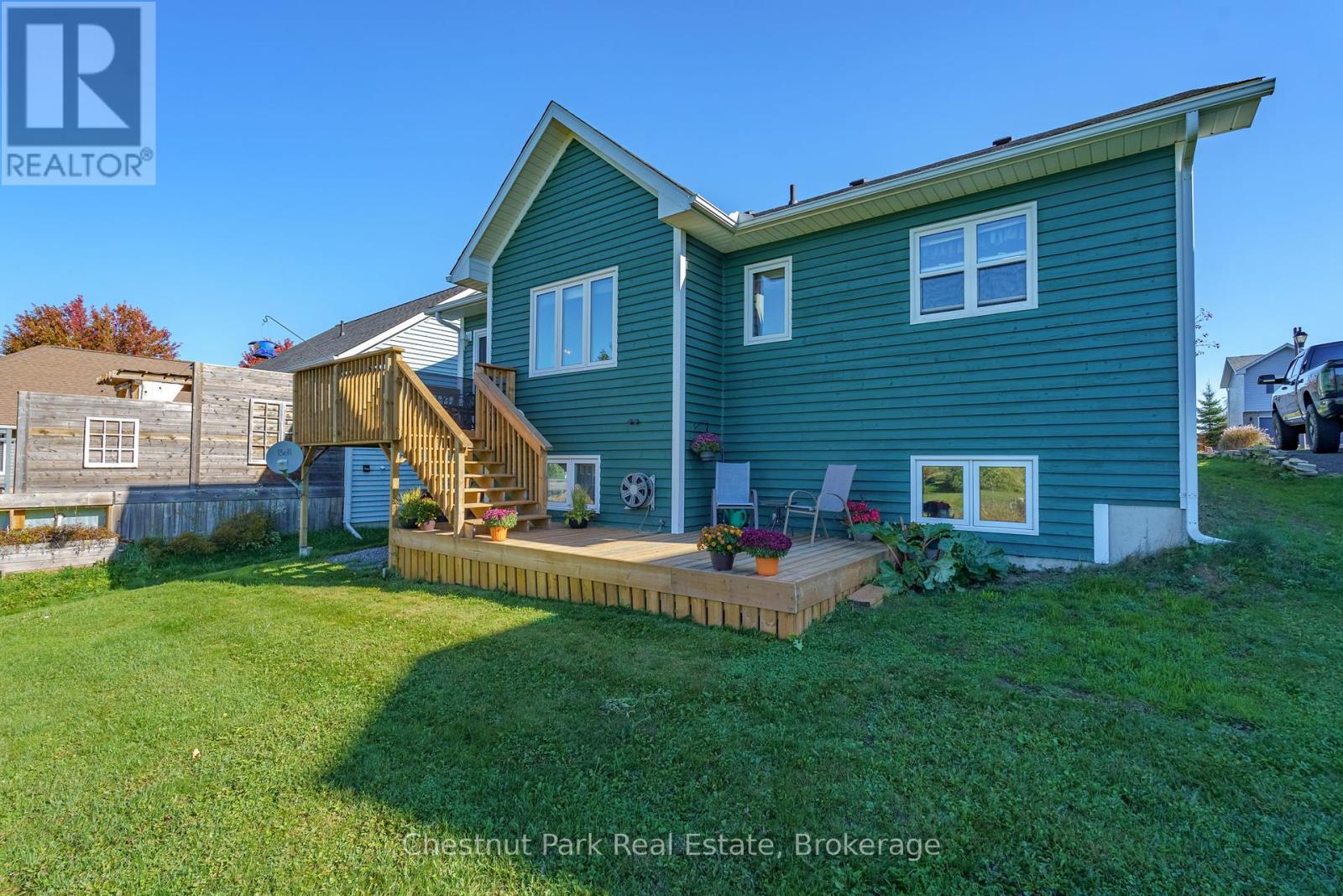 8 Coates Avenue, Bracebridge, Ontario  P1L 1Y5 - Photo 36 - X12450371