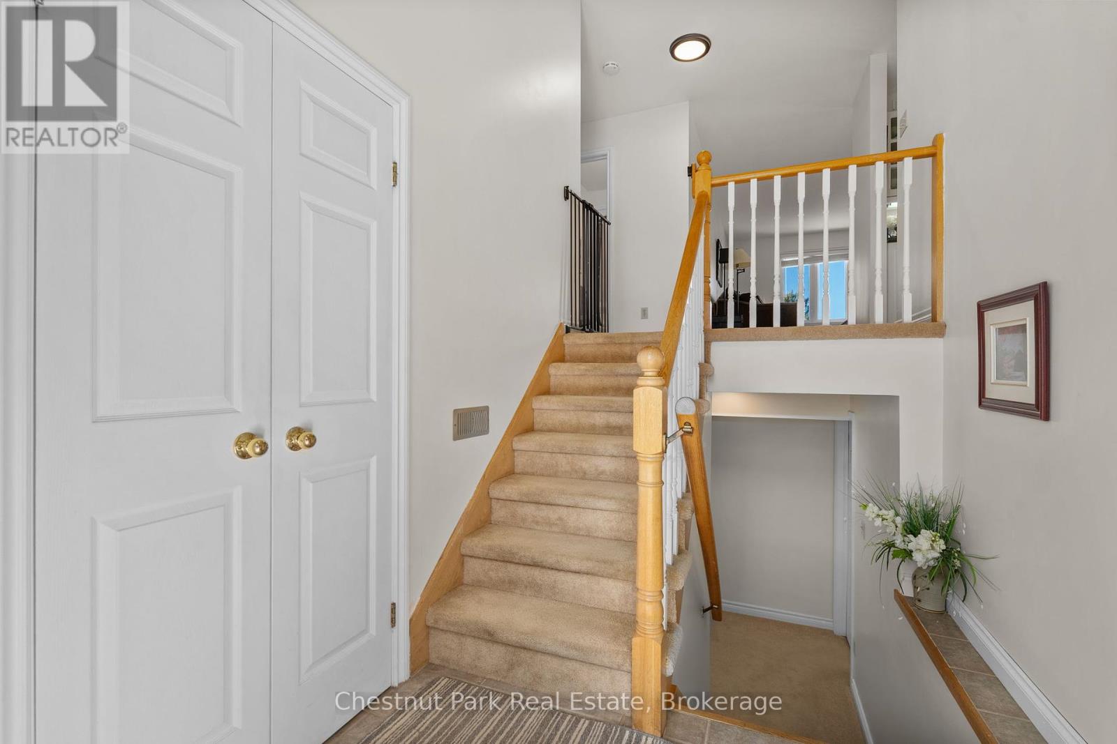 8 Coates Avenue, Bracebridge, Ontario  P1L 1Y5 - Photo 6 - X12450371