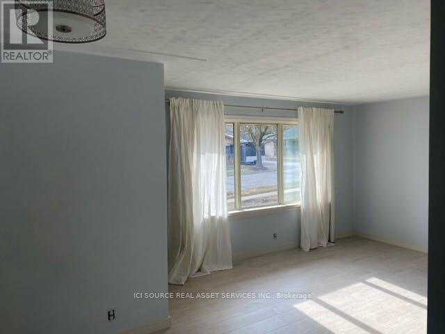 Main Fl - 107 Vancouver Drive, Guelph, Ontario  N1E 2G1 - Photo 10 - X12450253