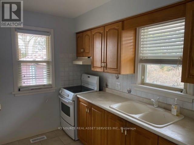 Main Fl - 107 Vancouver Drive, Guelph, Ontario  N1E 2G1 - Photo 7 - X12450253