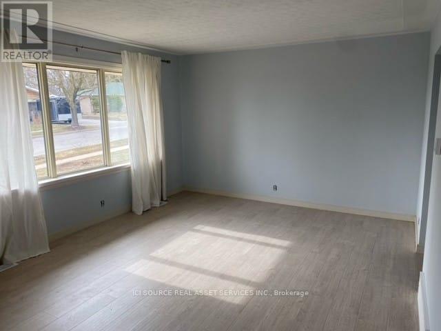 Main Fl - 107 Vancouver Drive, Guelph, Ontario  N1E 2G1 - Photo 9 - X12450253