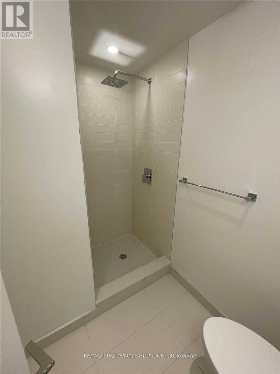 508 - 2a Church Street, Toronto, Ontario  M5E 0E1 - Photo 7 - C12450324