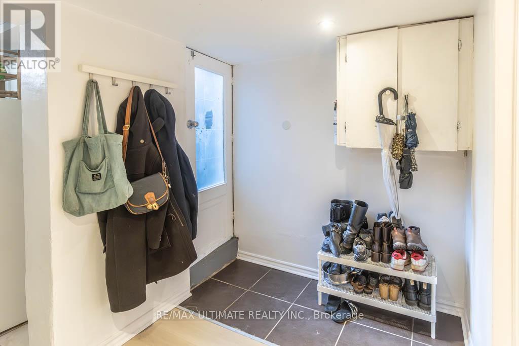 54 Brookfield Street, Toronto, Ontario  M6J 3A9 - Photo 14 - C12450330