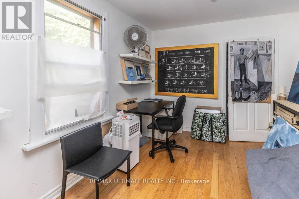 54 Brookfield Street, Toronto, Ontario  M6J 3A9 - Photo 19 - C12450330