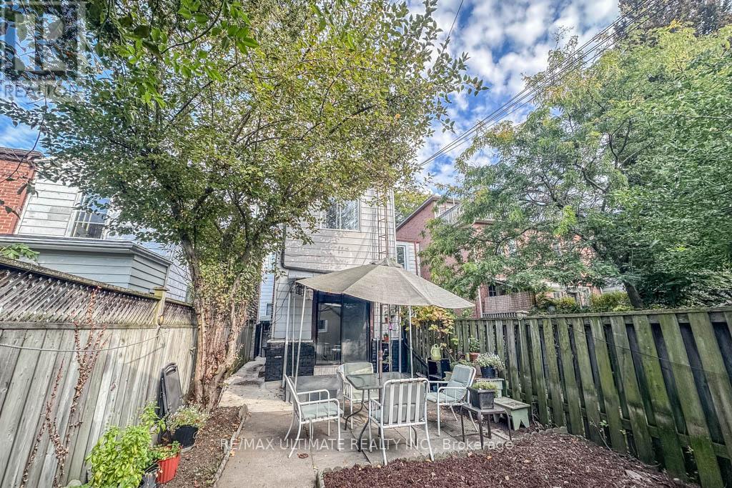 54 Brookfield Street, Toronto, Ontario  M6J 3A9 - Photo 2 - C12450330