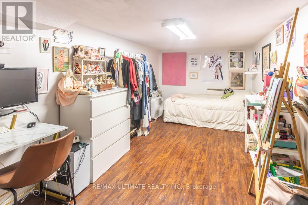 54 Brookfield Street, Toronto, Ontario  M6J 3A9 - Photo 7 - C12450330