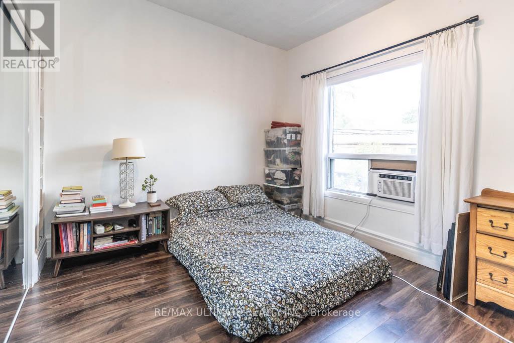 54 Brookfield Street, Toronto, Ontario  M6J 3A9 - Photo 8 - C12450330
