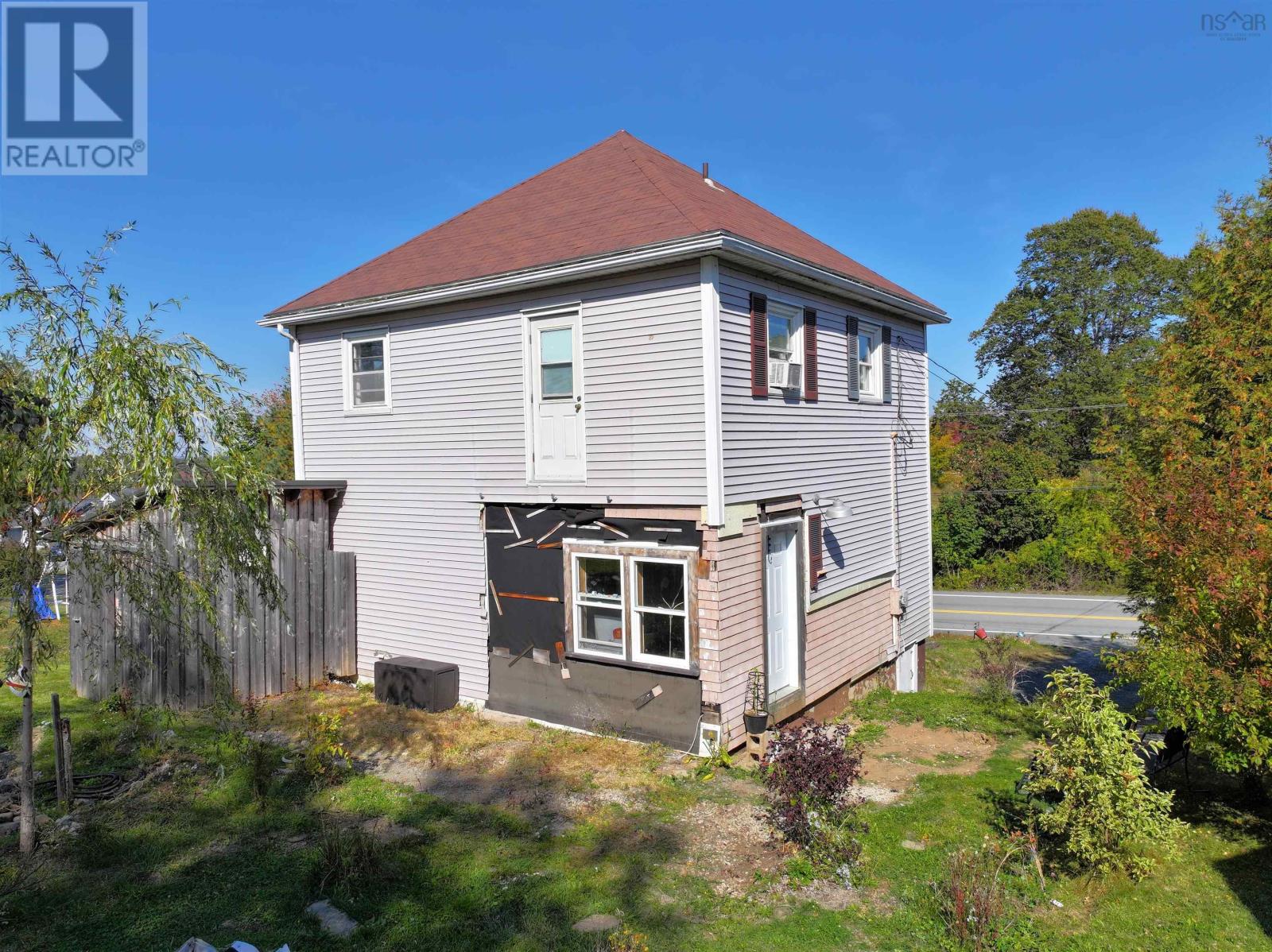 275 Dufferin Street, Lunenburg, Nova Scotia  B0J 2C0 - Photo 5 - 202525319