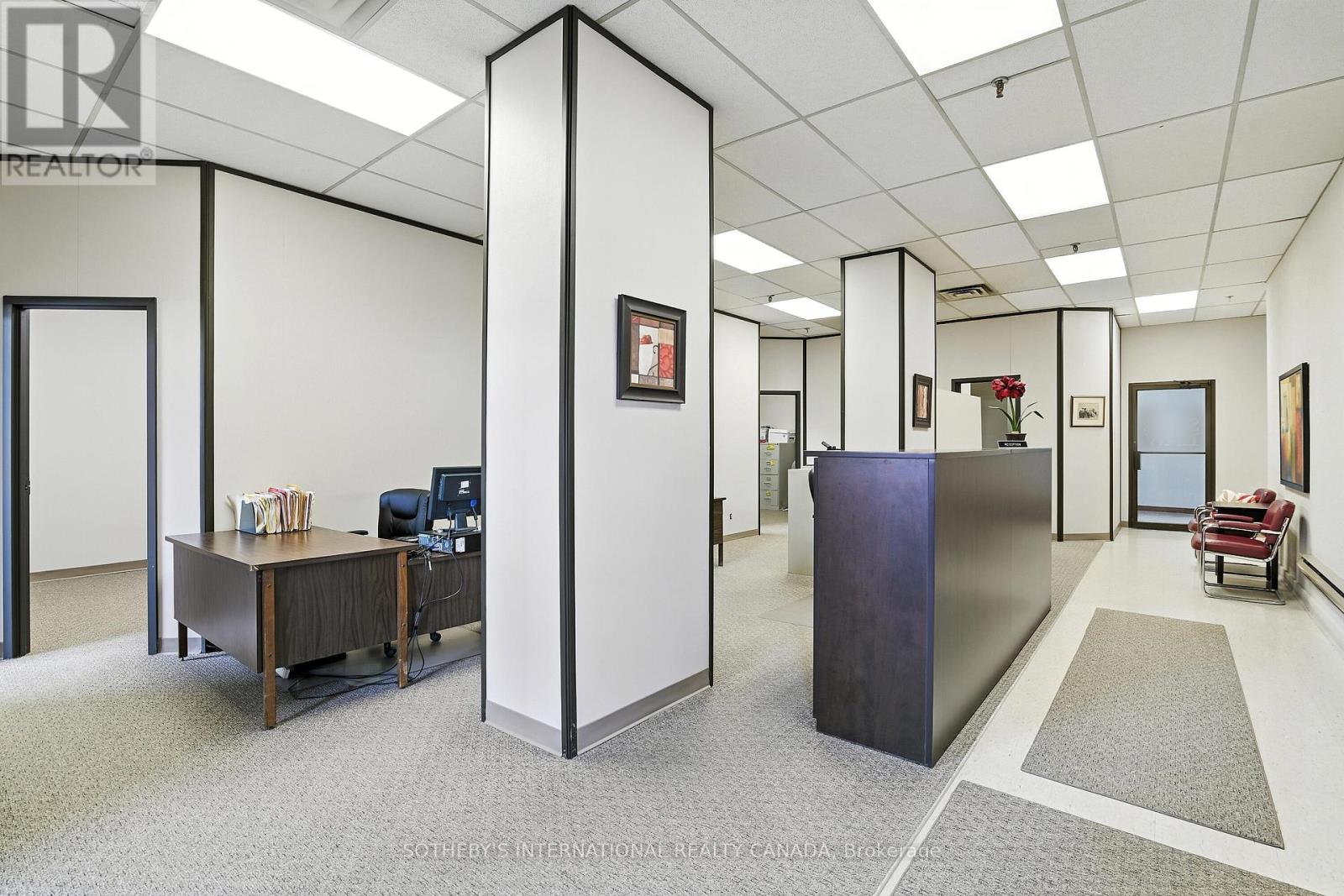 101 - 50 Richmond Street E, Oshawa (O'neill), Ontario  L1G 7C9 - Photo 4 - E12450439