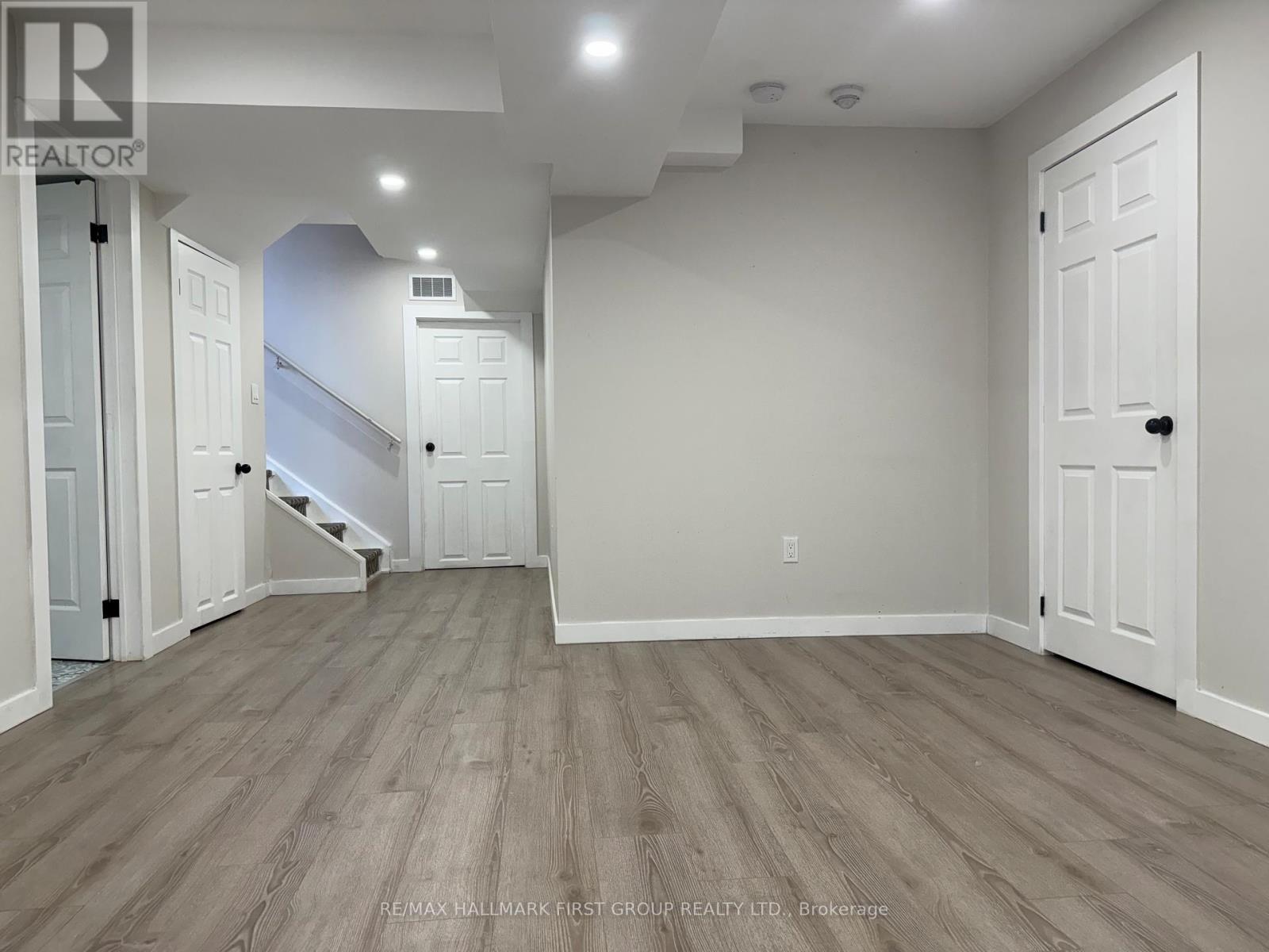 12 Crombie Street, Clarington, Ontario  L1C 4A1 - Photo 3 - E12447188