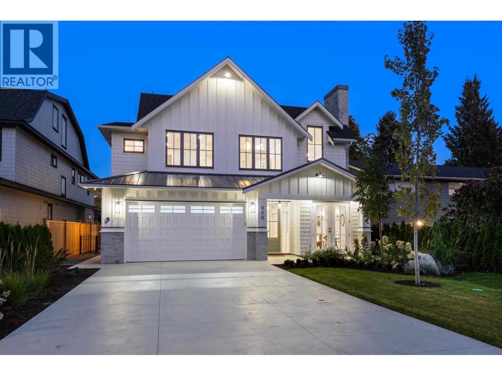 998 50B STREET, Tsawwassen, British Columbia