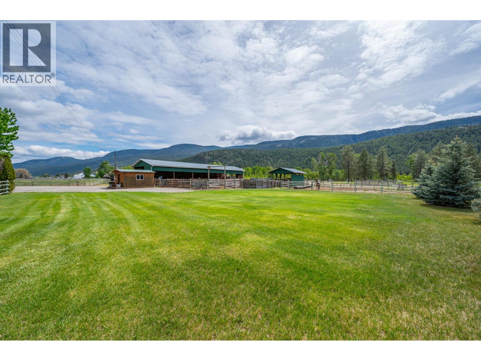 2225 Hazelhurst Road, Merritt, British Columbia  V1K 1N7 - Photo 7 - 10348446