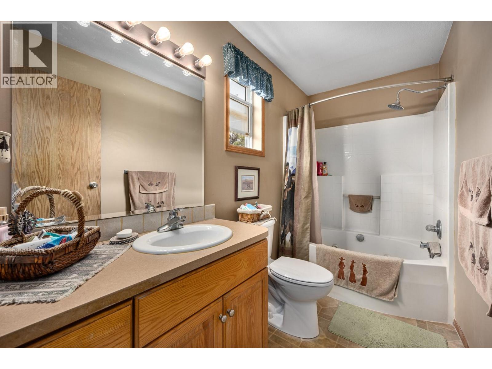 2225 Hazelhurst Road, Merritt, British Columbia  V1K 1N7 - Photo 29 - 10348446