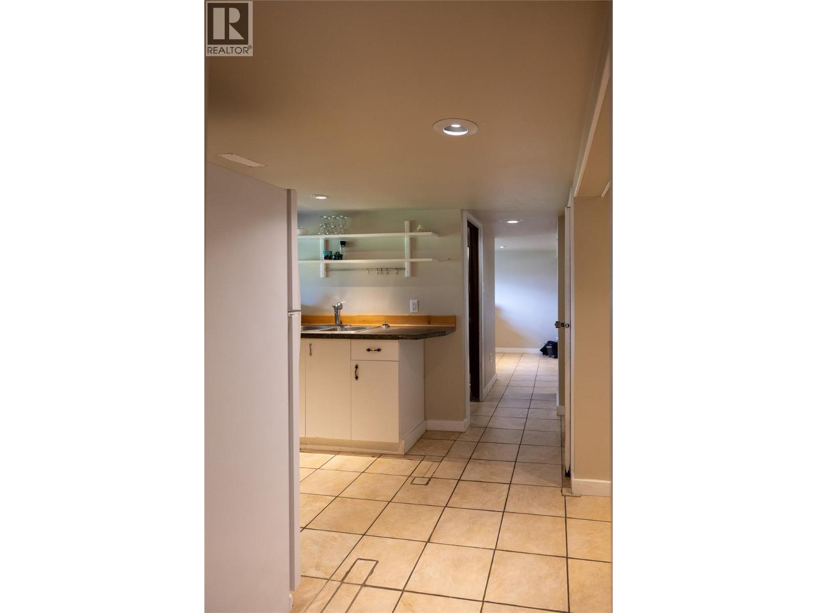 1324 Cedar Street, Nelson, British Columbia  V1L 2E8 - Photo 69 - 10359200