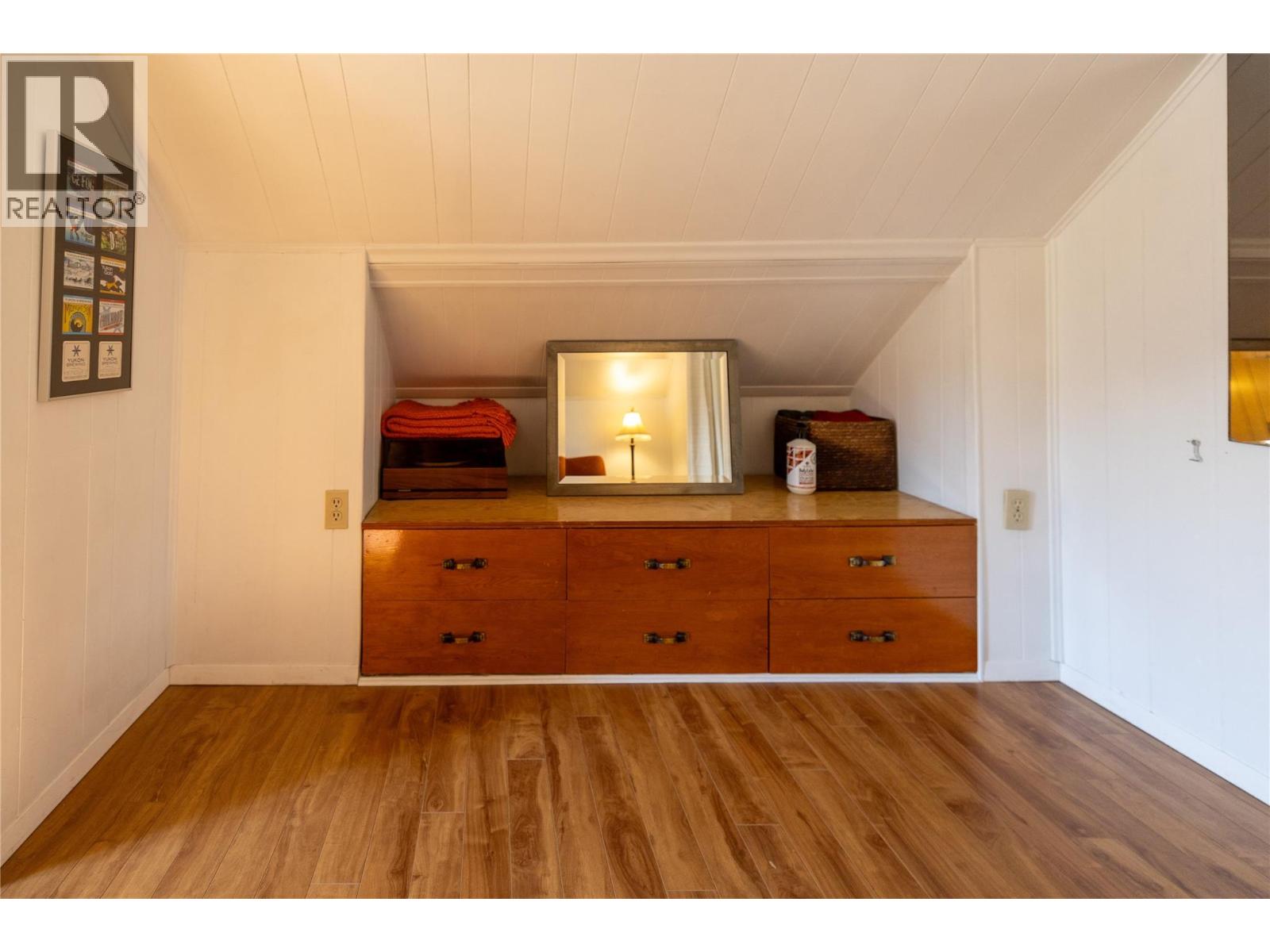 1324 Cedar Street, Nelson, British Columbia  V1L 2E8 - Photo 55 - 10359200