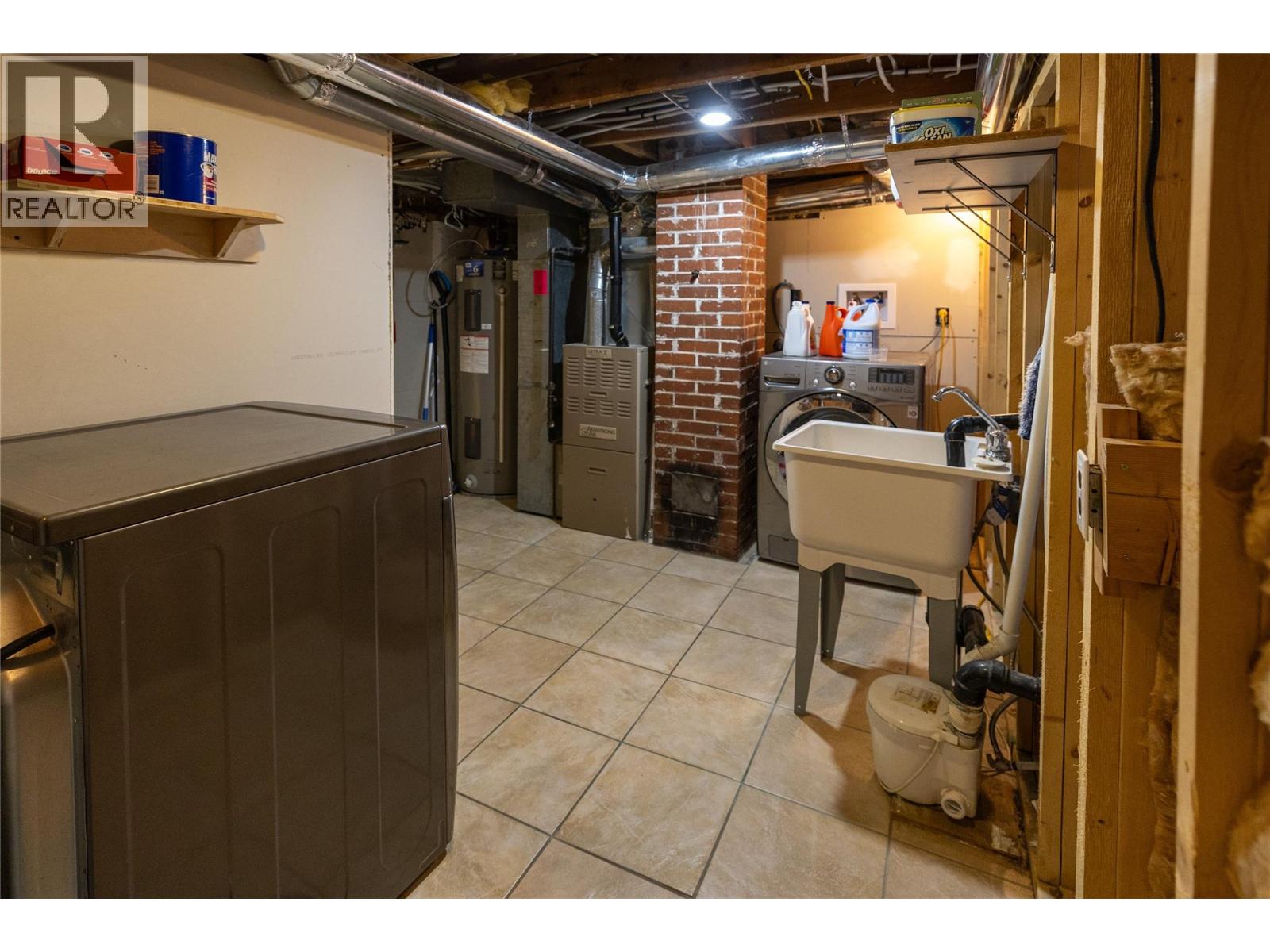 1324 Cedar Street, Nelson, British Columbia  V1L 2E8 - Photo 63 - 10359200