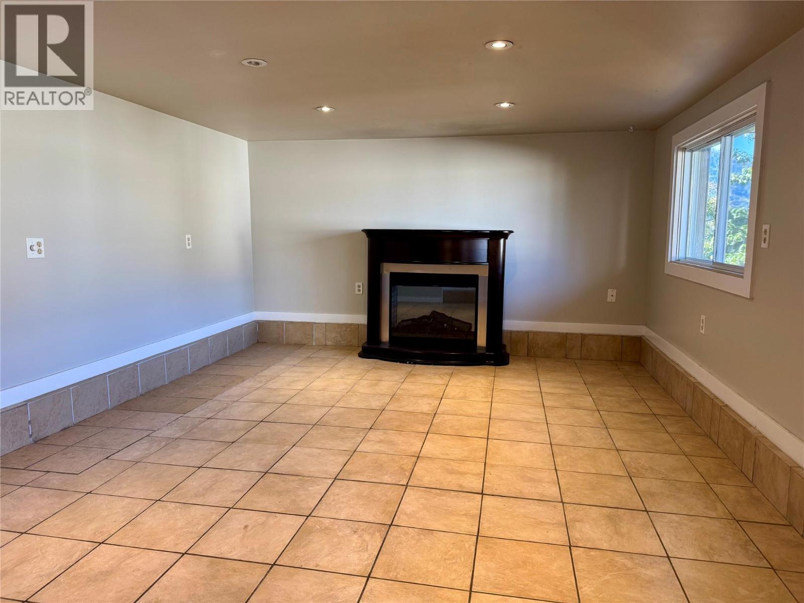 1324 Cedar Street, Nelson, British Columbia  V1L 2E8 - Photo 81 - 10359200