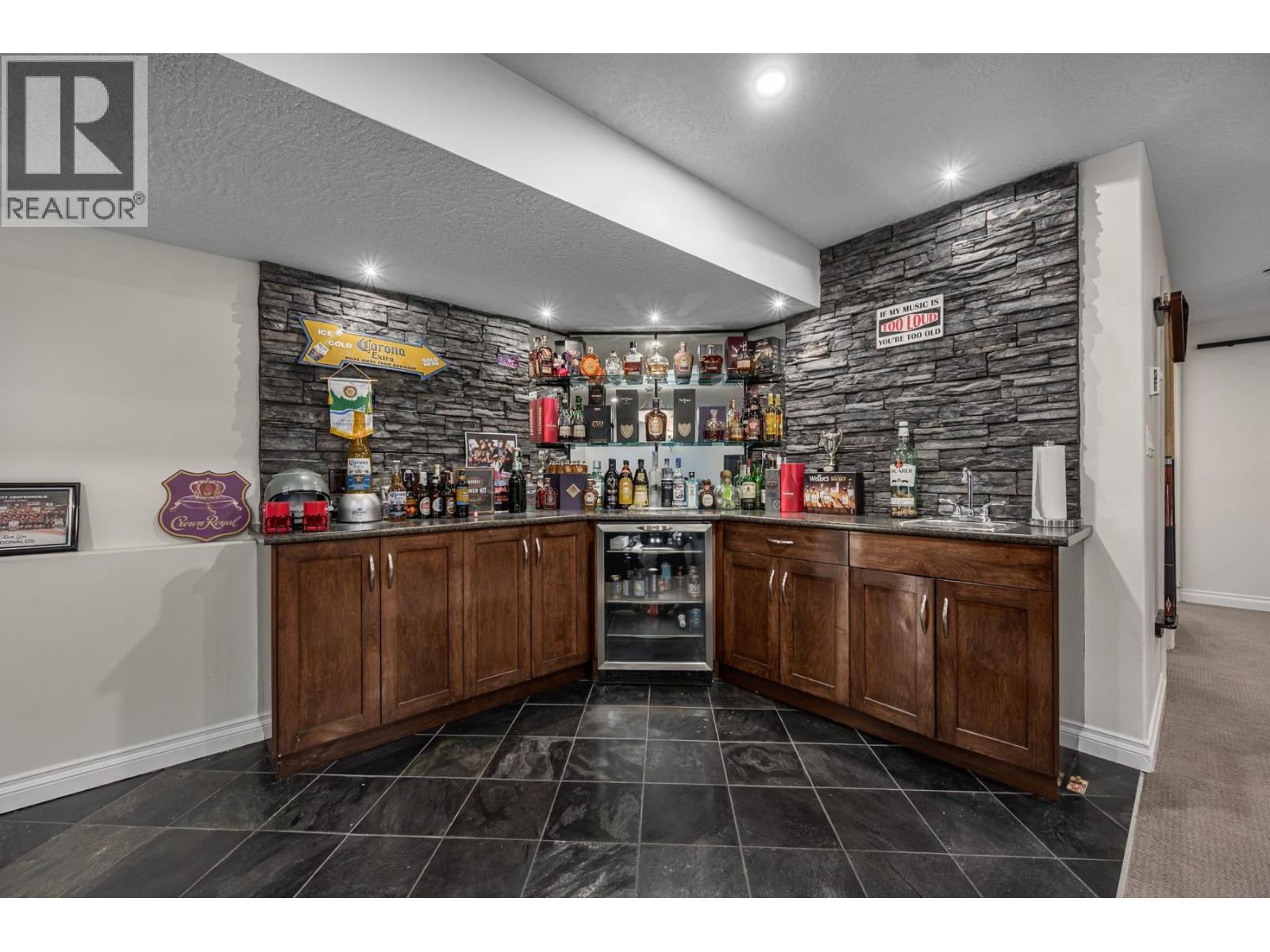 4150 Walters Street, Merritt, British Columbia  V1K 1C6 - Photo 42 - 10362417