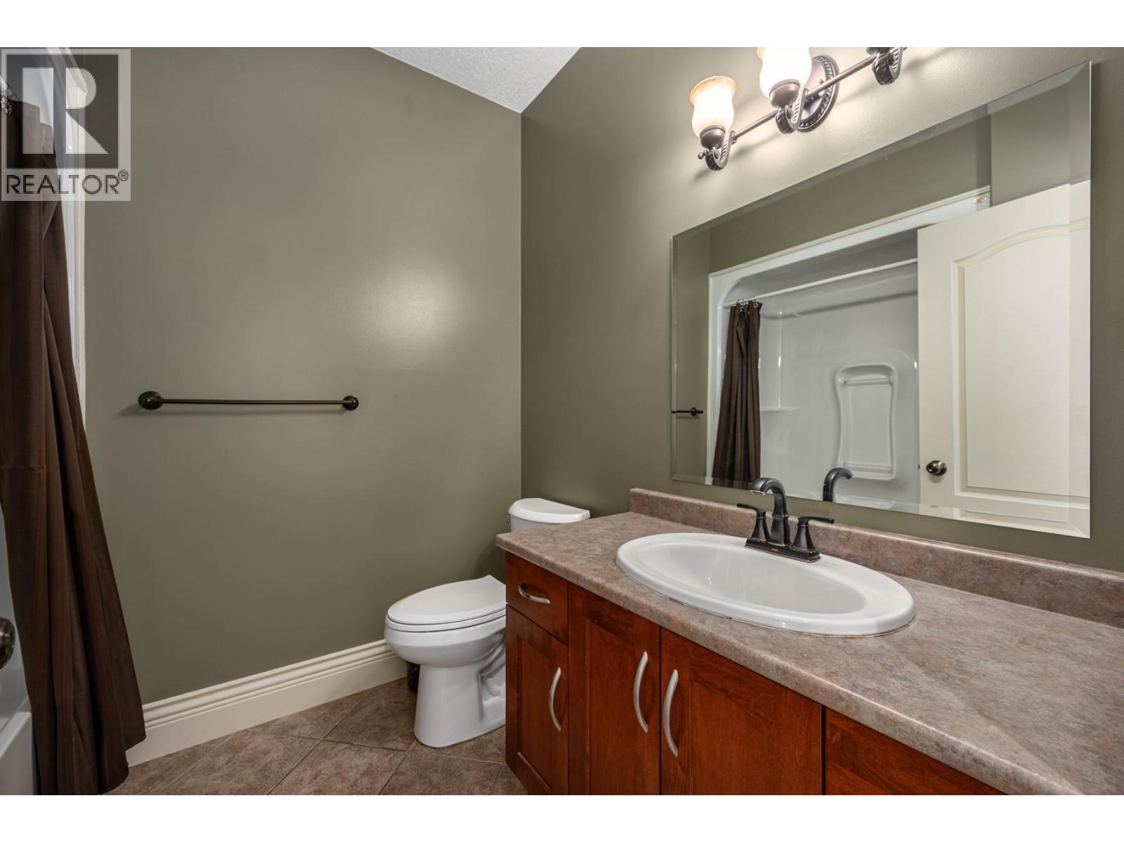 4150 Walters Street, Merritt, British Columbia  V1K 1C6 - Photo 17 - 10362417