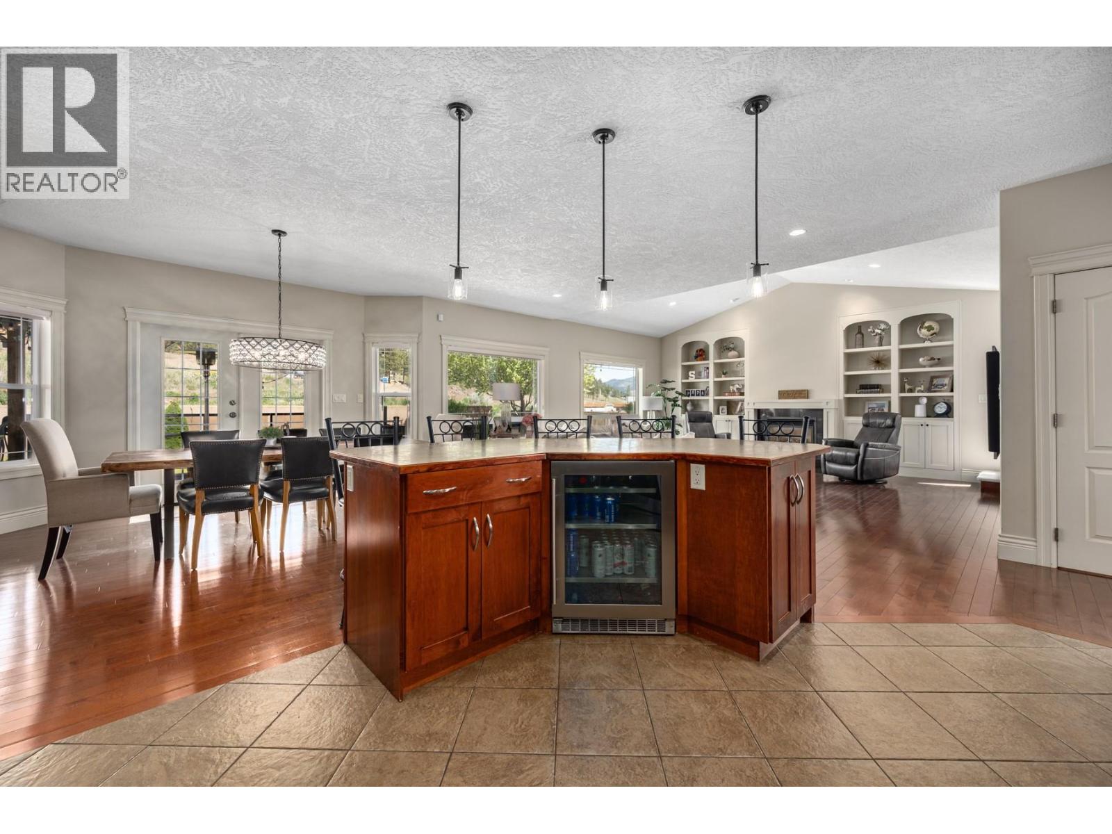 4150 Walters Street, Merritt, British Columbia  V1K 1C6 - Photo 12 - 10362417