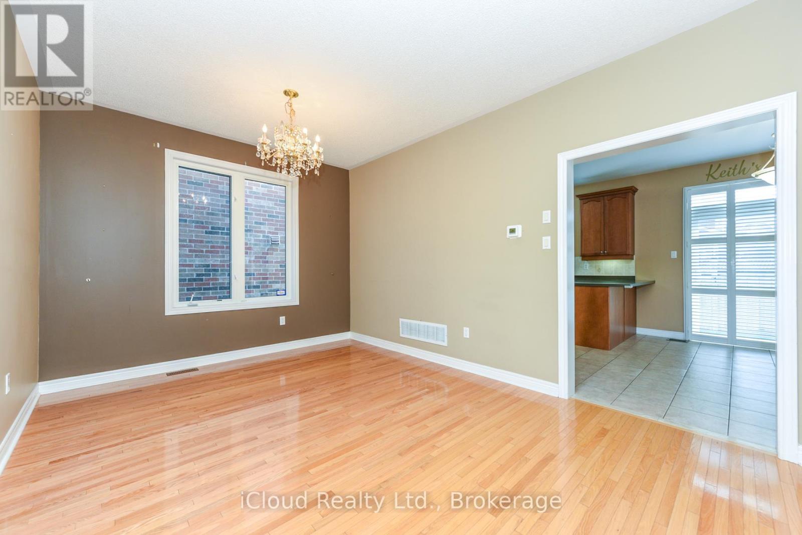 15 Cooperage Street, Brampton, Ontario  L6Y 5J2 - Photo 9 - W12322423