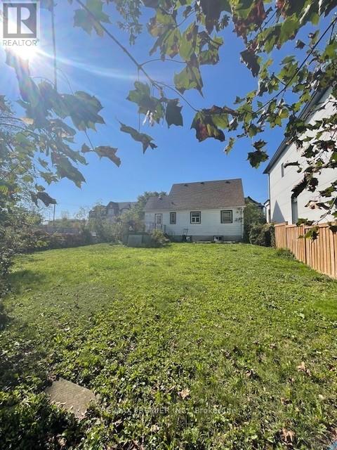 3 Parker Avenue, Richmond Hill, Ontario  L4E 2W4 - Photo 3 - N12450336
