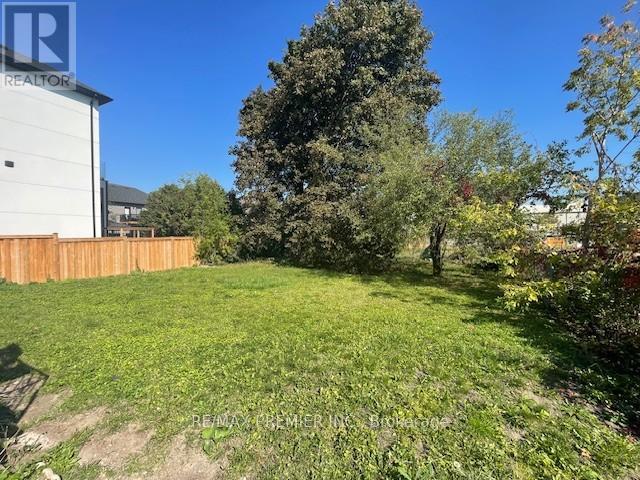 3 Parker Avenue, Richmond Hill, Ontario  L4E 2W4 - Photo 6 - N12450336