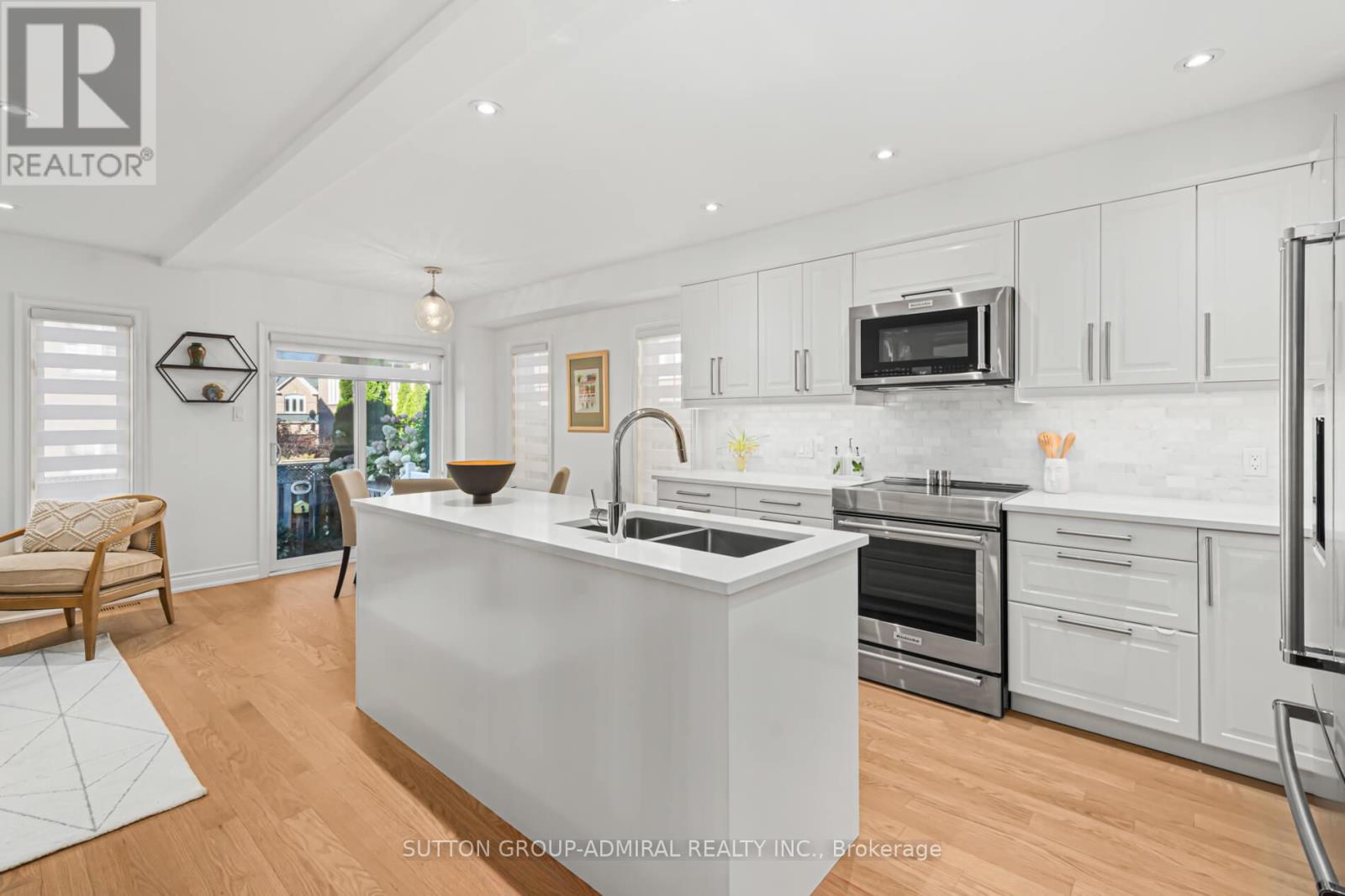 10 Oak Park Crescent, Vaughan, Ontario  L6A 0B3 - Photo 16 - N12450365