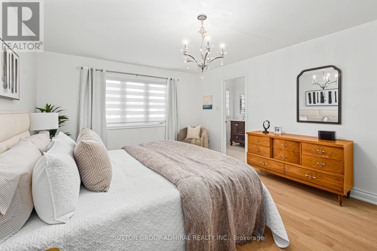 10 Oak Park Crescent, Vaughan, Ontario  L6A 0B3 - Photo 20 - N12450365