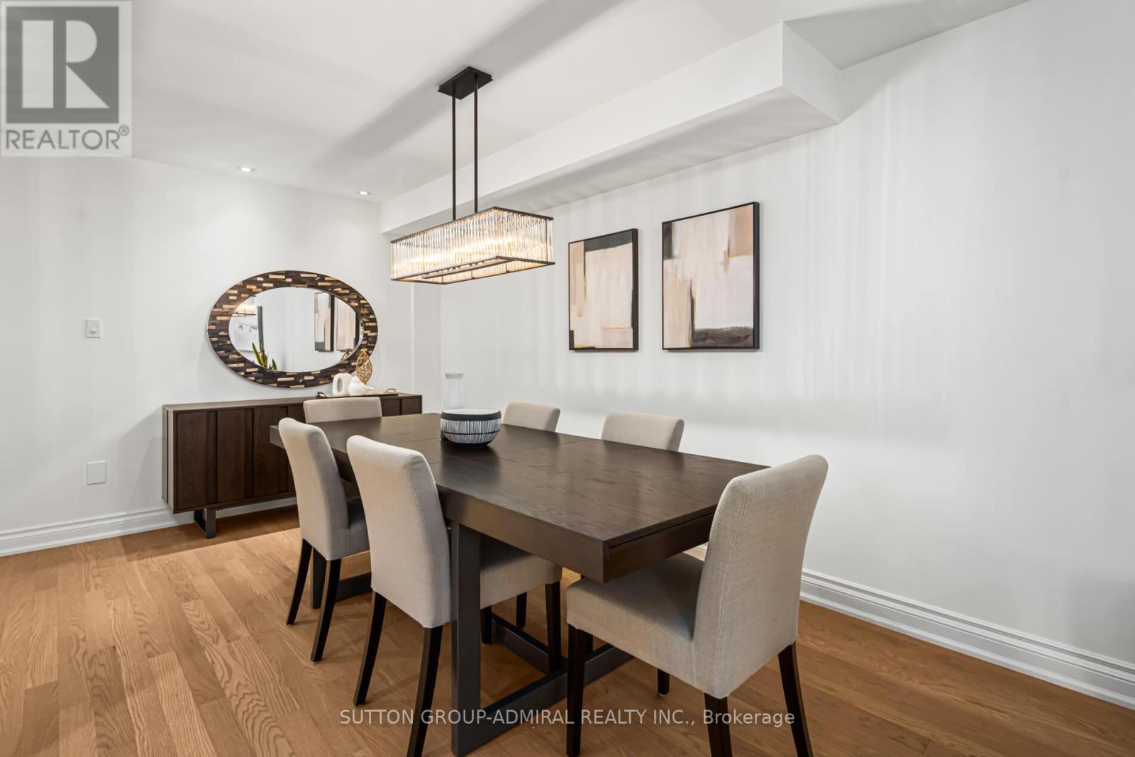 10 Oak Park Crescent, Vaughan, Ontario  L6A 0B3 - Photo 5 - N12450365